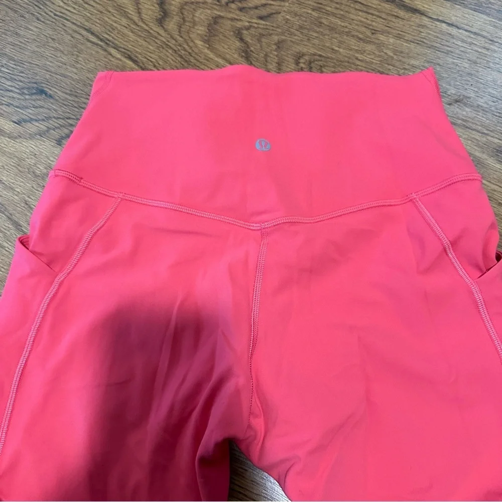 Lululemon Vibrant Pink Leggings size 8 sports yoga run